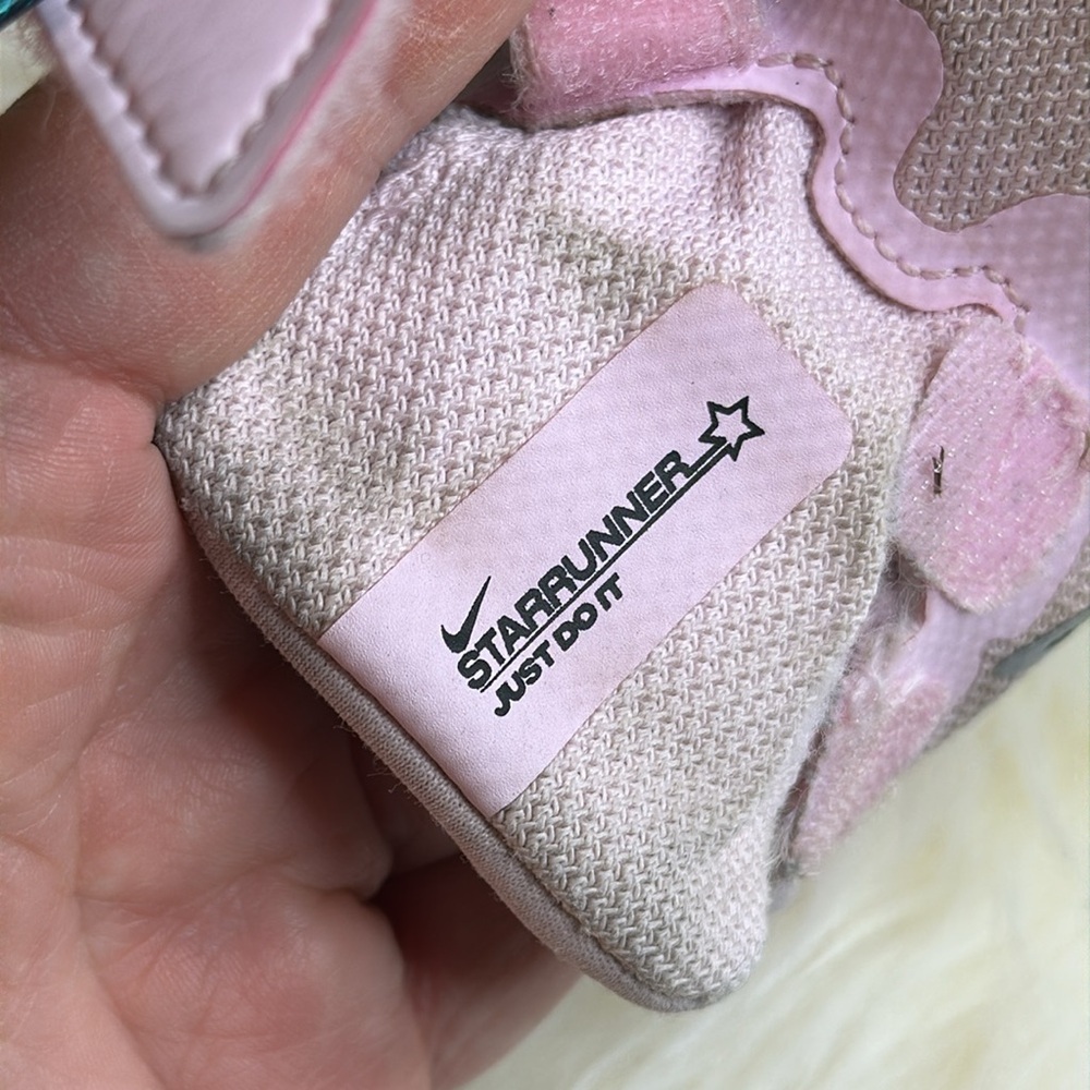 Nike StarRunner just do it Baby Girls Shoes Size 5C Color: Pink/Black/White - Picture 4 of 10